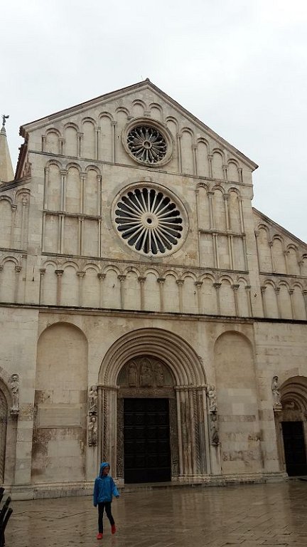 k-20191003_131142.jpg - Zadar bei Regen mit der Kathedrale Sv.Stosja